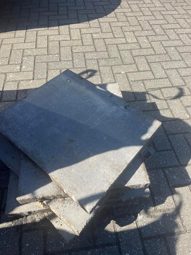 Gratis af te halen: Tegels 60x60cm en 30x60cm in Aalsmeer, Ophalen, Gebruikt, 10 m² of meer, Beton