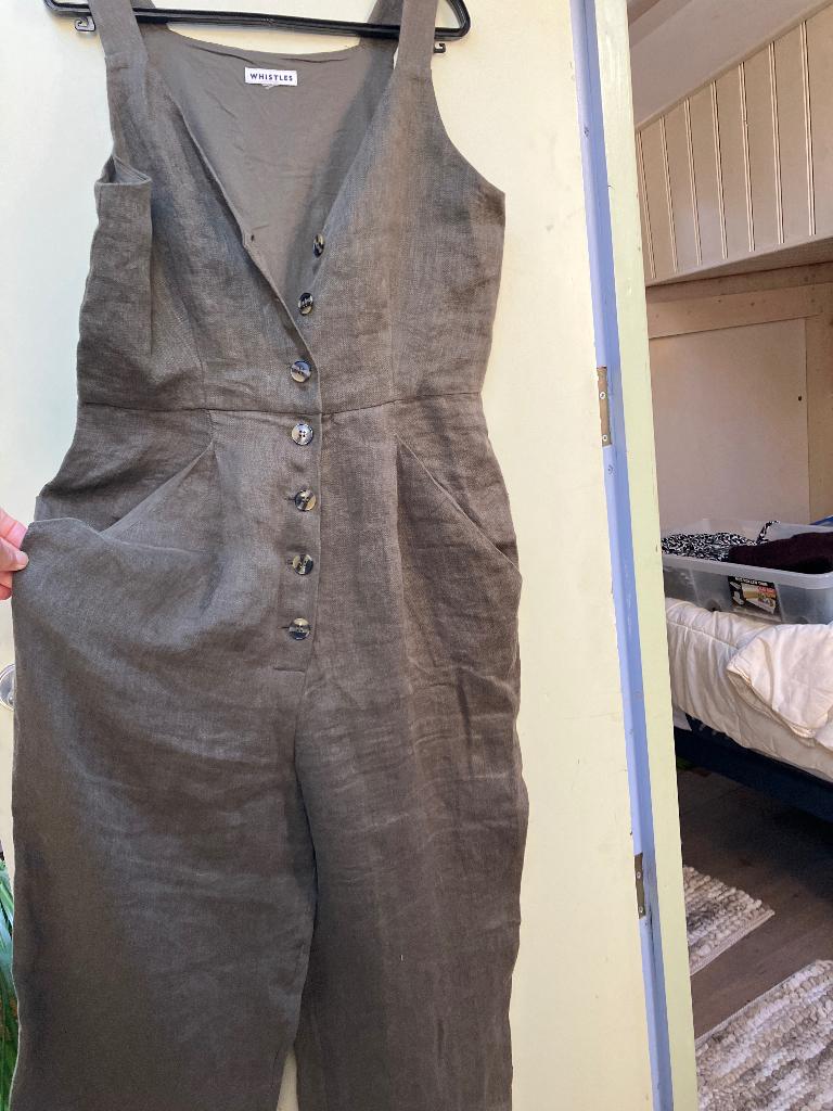 kakygroene linnen jumpsuit van Wistler mt 42 valt als mt 40, Kleding | Dames, Jumpsuits, Maat 38/40 (M), Ophalen of Verzenden