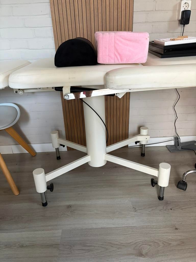Behandeltafel, Sport en Fitness, Massageproducten, Ophalen, Zo goed als nieuw, Massagetafel