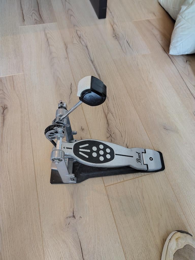 Pearl P-920 Bass drum pedal, Muziek en Instrumenten, Ophalen, Zo goed als nieuw, Pearl