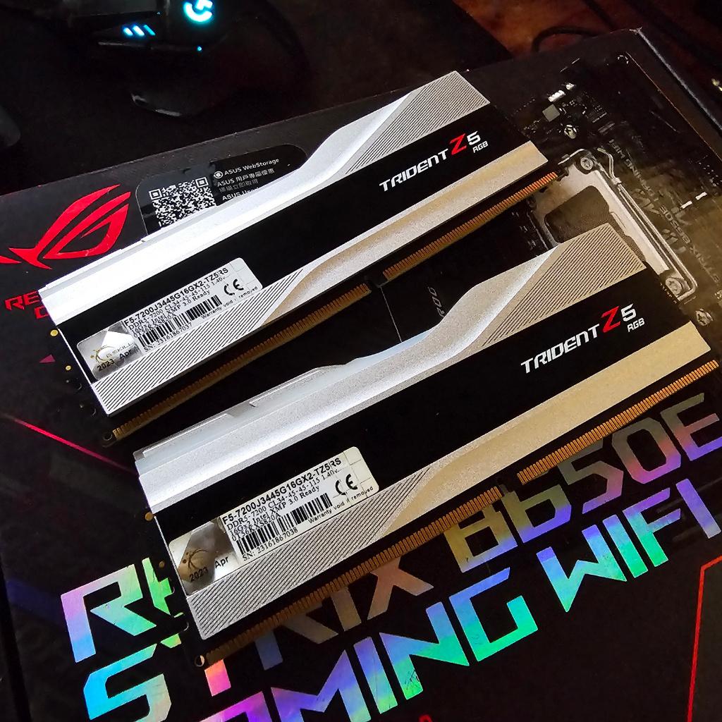 32 GB DDR5 7200 MHz CL34 - G.Skill Trident Z5 RGB, 32 GB, Ophalen of Verzenden, Zo goed als nieuw, Desktop