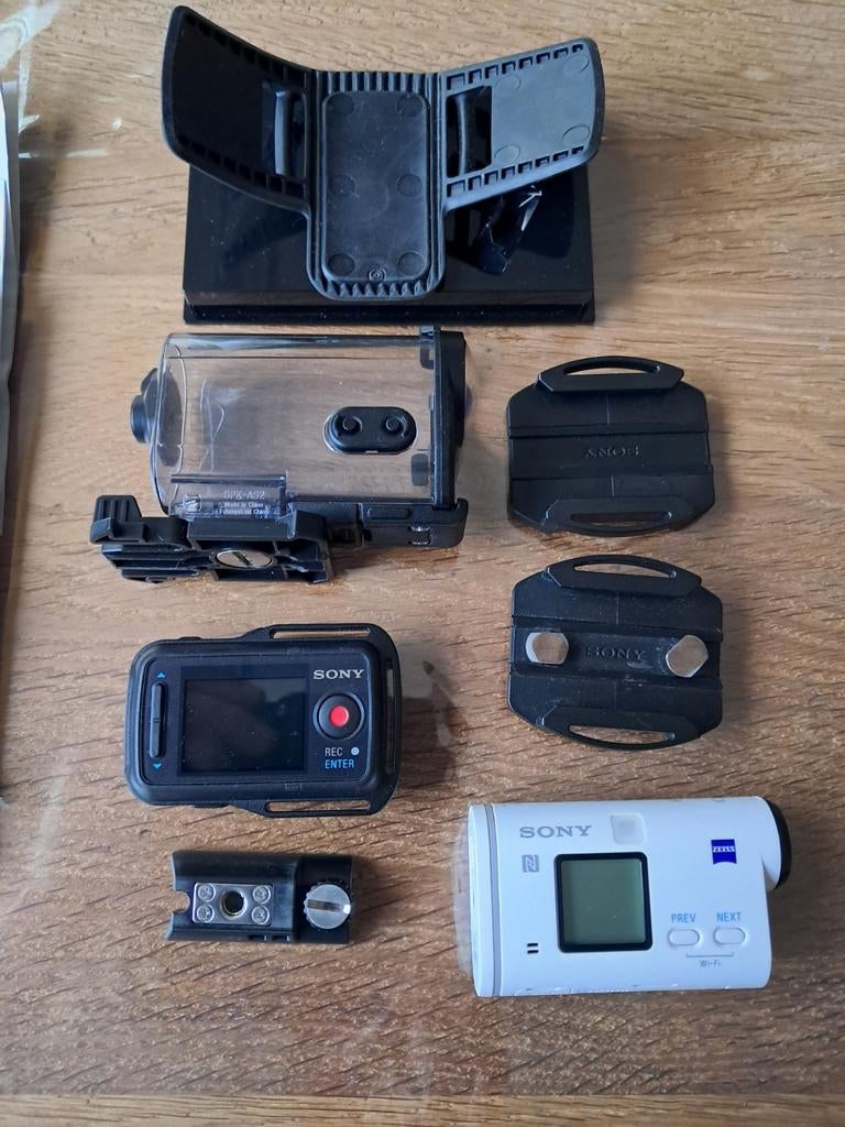 Sony Action Cam met accessoires en afstandsbediening, Audio, Tv en Foto, Actiecamera's, Ophalen of Verzenden, Zo goed als nieuw