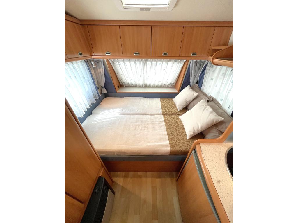 Hobby De luxe Easy 400 SF 1e EIGENAAR! DWARSBED MOVER!, Hobby, Bedrijf, Treinzit, Tot en met 3