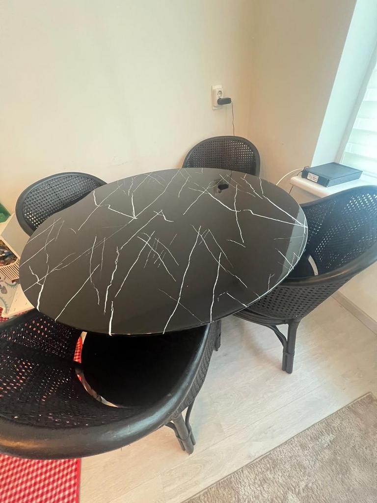 Ronde eettafel met 4 stoelen, Huis en Inrichting, Tafels | Eettafels, Ophalen, Gebruikt, Rond, Glas