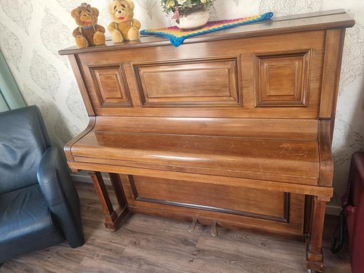 Houten piano, Muziek en Instrumenten, Piano's, Gebruikt, Ophalen of Verzenden