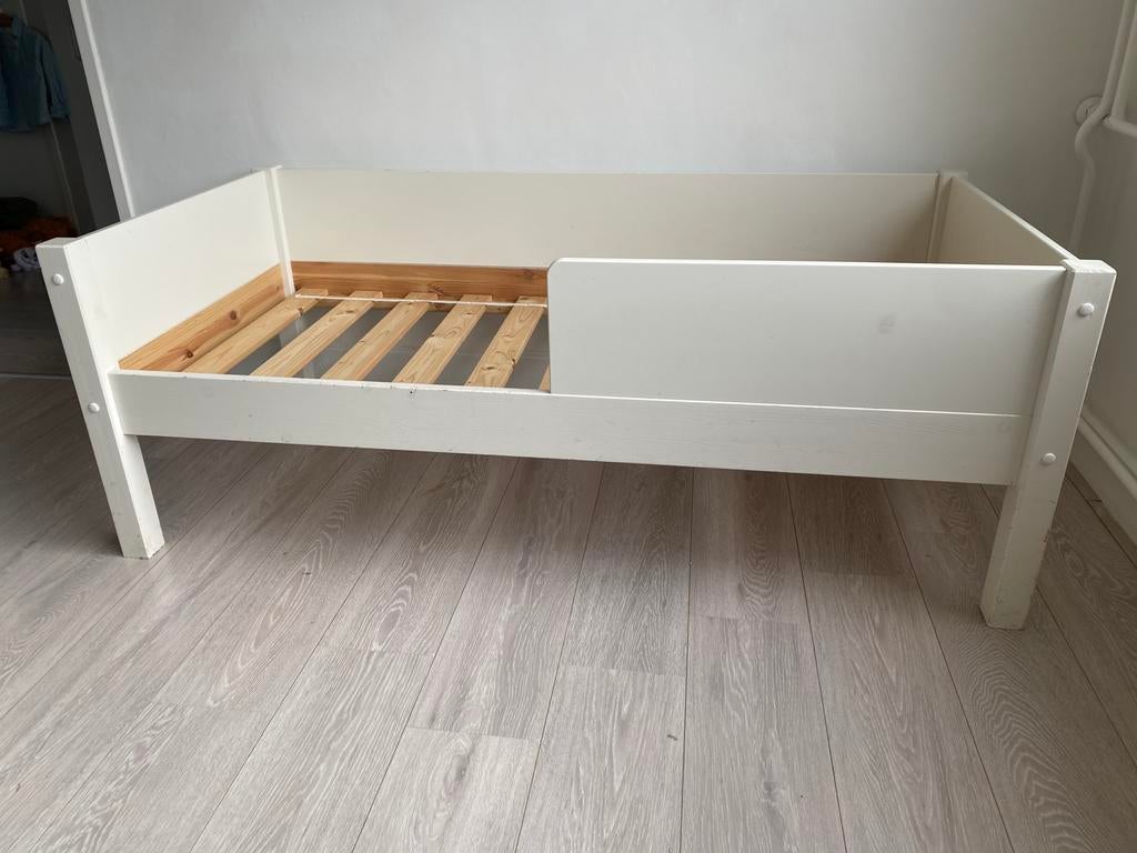 Peuterbed, Kinderen en Baby's, Kinderkamer | Bedden, Ophalen, Gebruikt, 70 tot 85 cm, 140 tot 160 cm