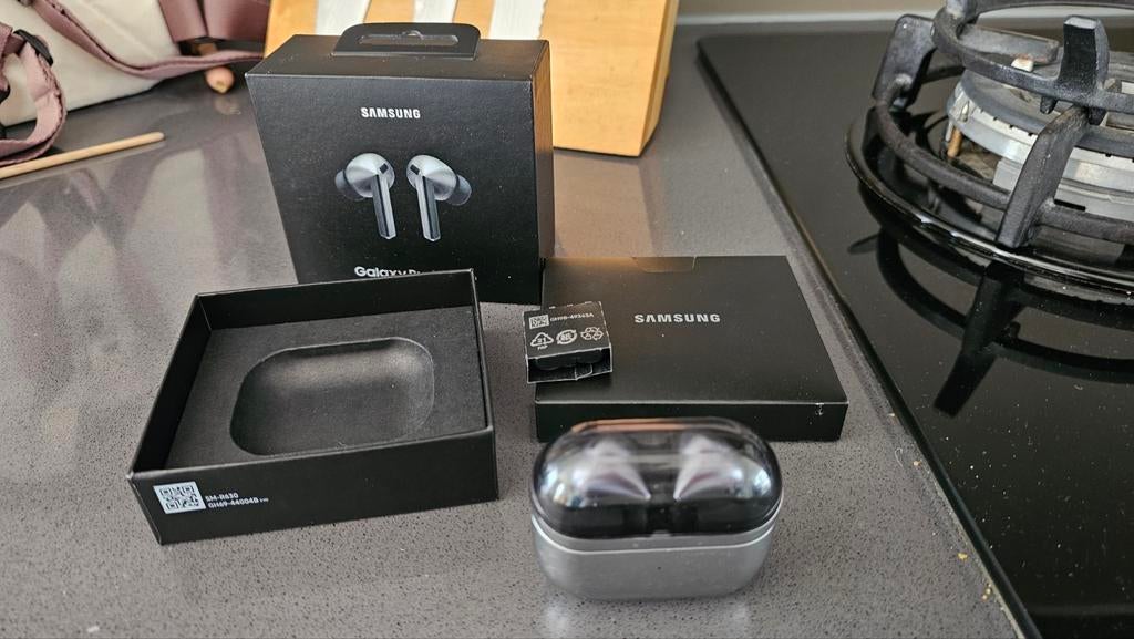 Samsung Galaxy Buds3 Pro - Draadloze Oordopjes, In gehoorgang (in-ear), Bluetooth, Zilver, Ophalen of Verzenden