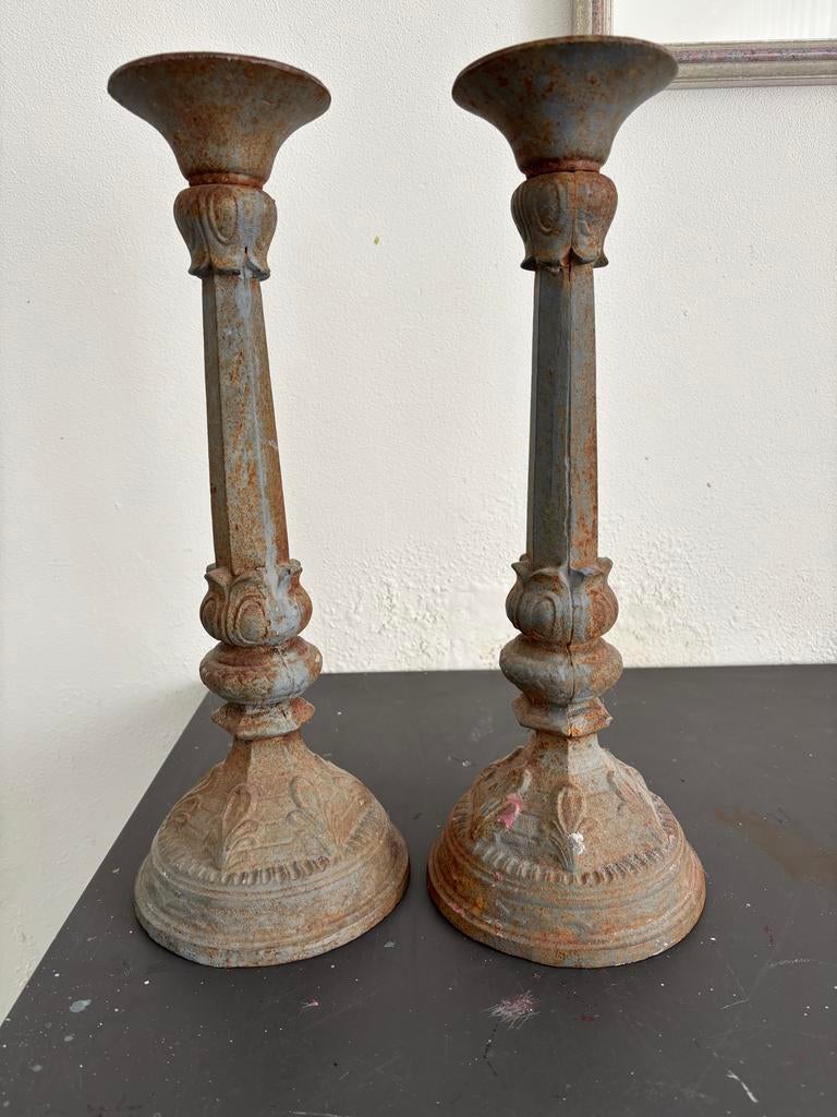 Decoratieve Gietijzeren Kandelaars - Set van 2, Antiek en Kunst, Antiek | Kandelaars, Overige materialen, Ophalen