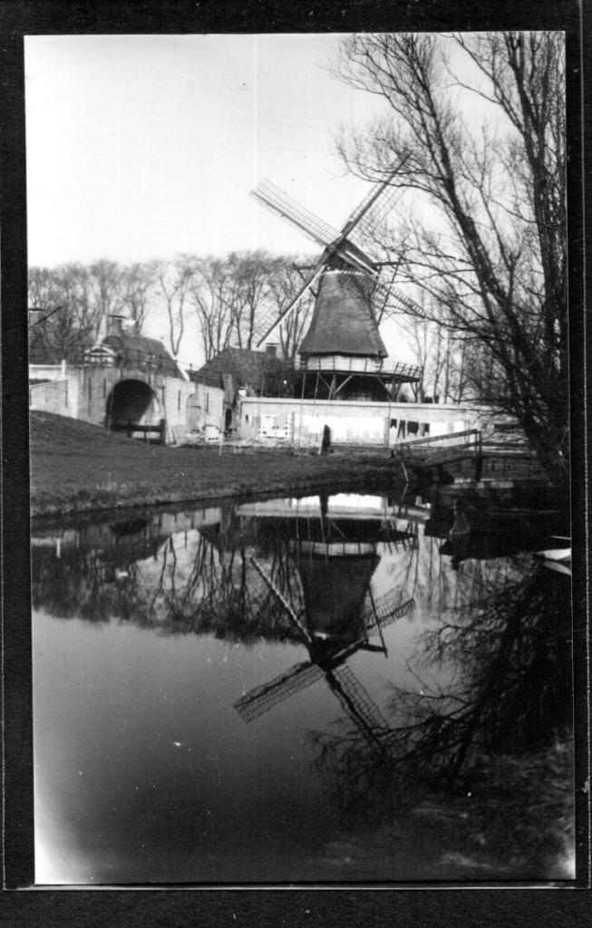 molen; Korenmolen De Kaai te Sloten (Fr.).        HEN-27/4., Verzenden, 1940 tot 1960, Ongelopen, Friesland