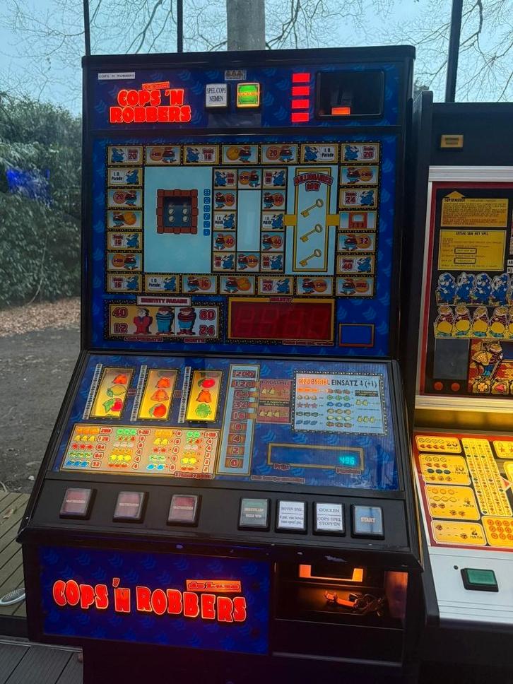Cops'n Robbers Gokautomaat, Verzamelen, Automaten | Gokkasten en Fruitautomaten, Gebruikt, Euro, Met sleutels, Ophalen