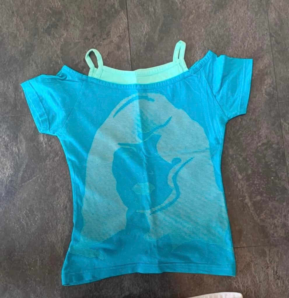 Meisjes aqua shirt. Maat 176/maat S, Kinderen en Baby's, Kinderkleding | Maat 176, Ophalen of Verzenden, Zo goed als nieuw, Meisje