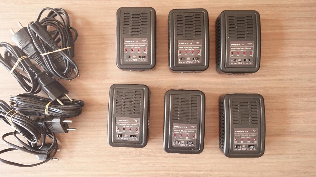 LiPo/LiFe balance chargers, Ophalen of Verzenden, Gebruikt, Overige schalen, Onderdeel