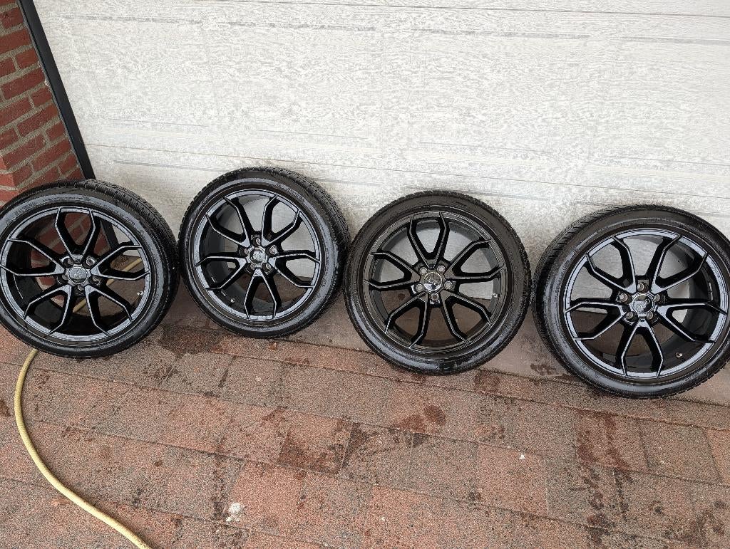 4 Audi A1 carabus velgen met winterband, Auto-onderdelen, Banden en Velgen, Velg(en), 17 inch, Personenwagen, Gebruikt