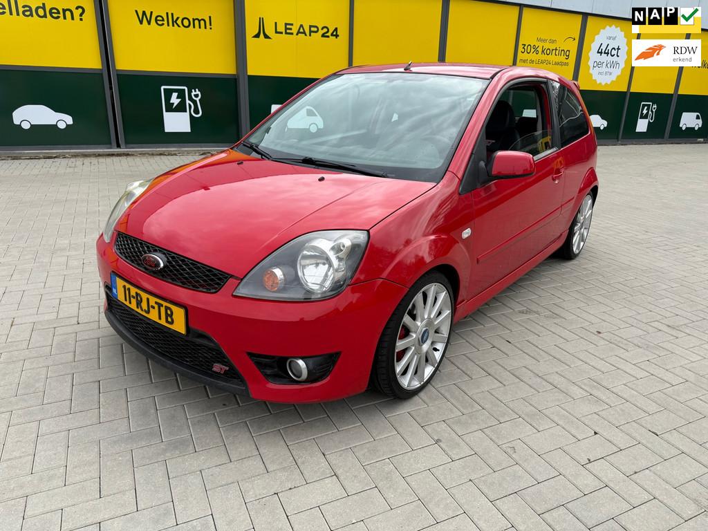Ford Fiesta 2.0-16V ST *NETJES*, Voorwielaandrijving, 1037 kg, 4 cilinders, 150 pk