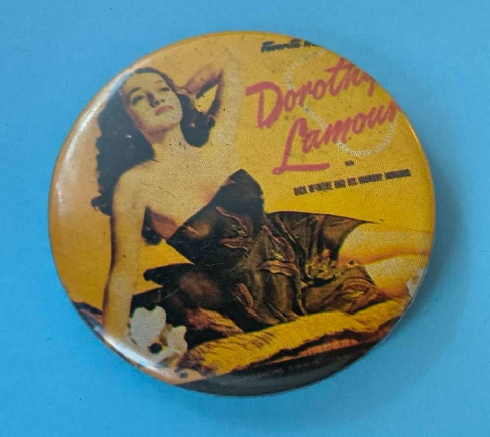 Button Dorothy Lamous, Ophalen of Verzenden, Overige onderwerpen