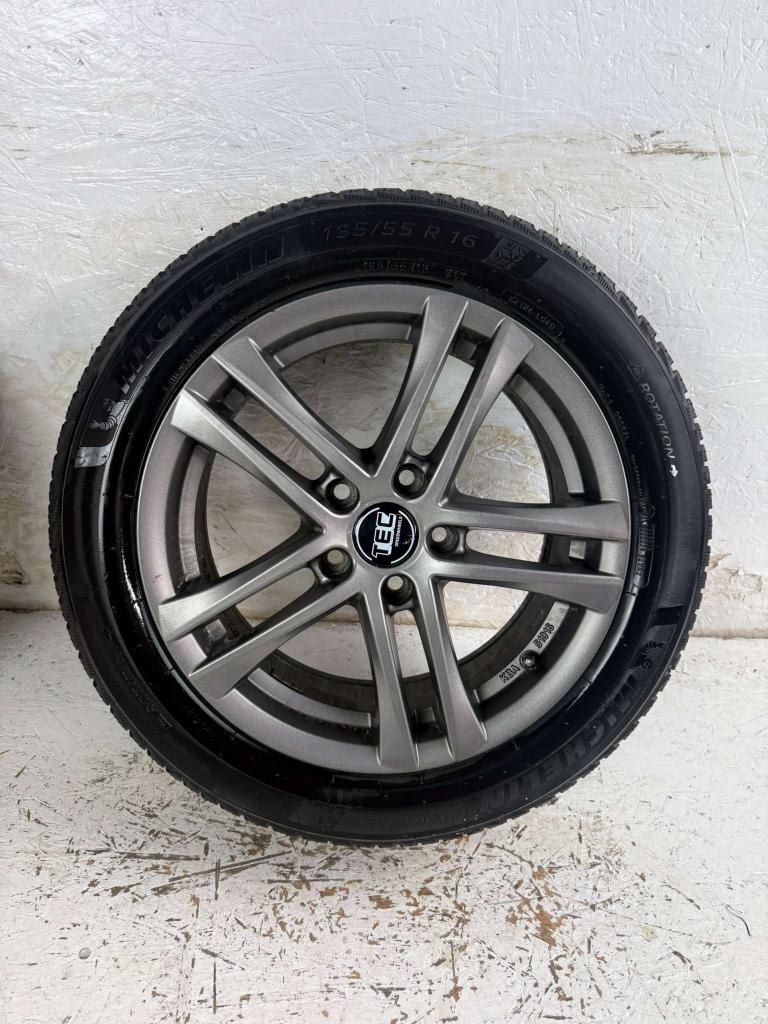 Opel Astra Corsa meriva Zafira velgen 16" 5x110 winterset, Auto-onderdelen, Banden en Velgen, Niet ingevuld, Gebruikt, 16 inch