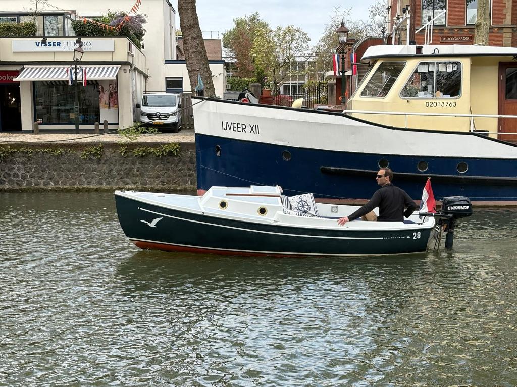 Te koop: kajuitboot 4,8m, Ophalen, Tot 10 pk, Zo goed als nieuw, 3 tot 6 meter