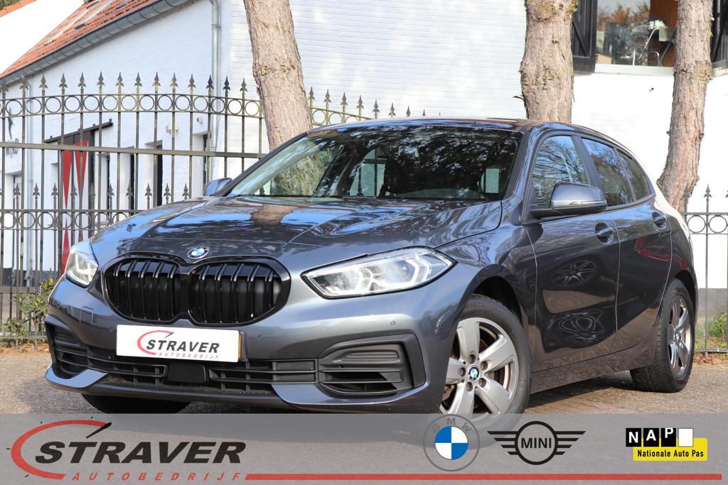 BMW 1-serie 118i |Climate control |Carplay, Stof, Gebruikt, Bedrijf, Handgeschakeld