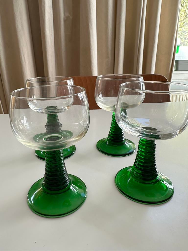 4 Vintage wijnglazen Luminarc France koopje 7,50, Ophalen of Verzenden