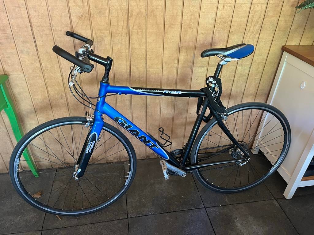 Giant racefiets - Compact Road, blauw/zwart, 28 inch, 28 inch, Gebruikt, Velgrem, Meer dan 20 versnellingen