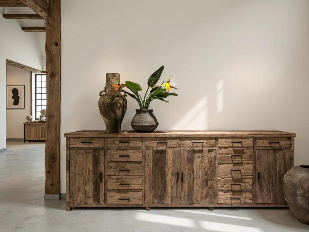 Een z.g.a.n. “ Handgemaakt Dressoir van hout uit India “ !, Huis en Inrichting, Kasten | Dressoirs, Ophalen, Vintage  / oud houten planken uit India " Schitterend Hout " .