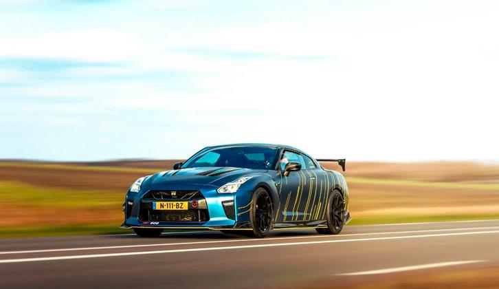 GALA OF BRUILOFT AUTO feest incl chauffeur Nissan GT-R  R35, Diensten en Vakmensen, Verhuur | Auto en Motor, Limousine, Personenauto