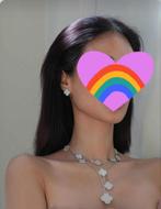 Van Cleef 10 klaver en 6 klaver ketting met steentjes, Met kristal, Overige materialen, Nieuw, Ophalen of Verzenden