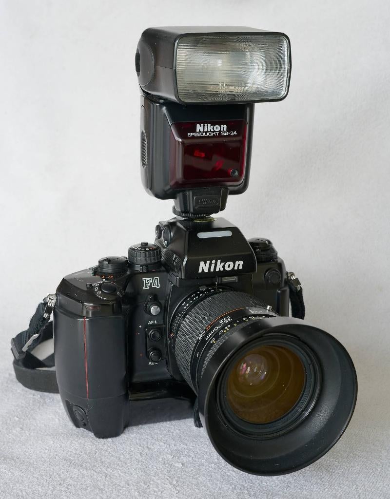 Nikon F4s met Nikkor 35-70 2.8 en Flitser SB24, Ophalen, Gebruikt, Spiegelreflex, Nikon