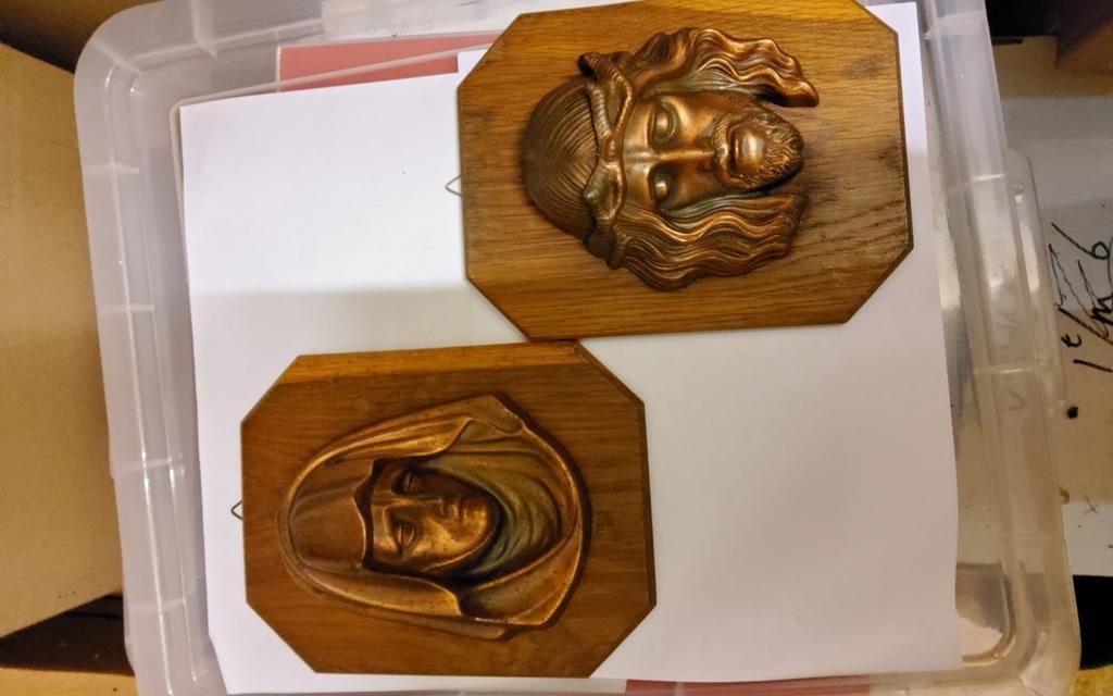 Koperen Maria en Jezus  afbeelding op eiken wandplaat,, Ophalen of Verzenden