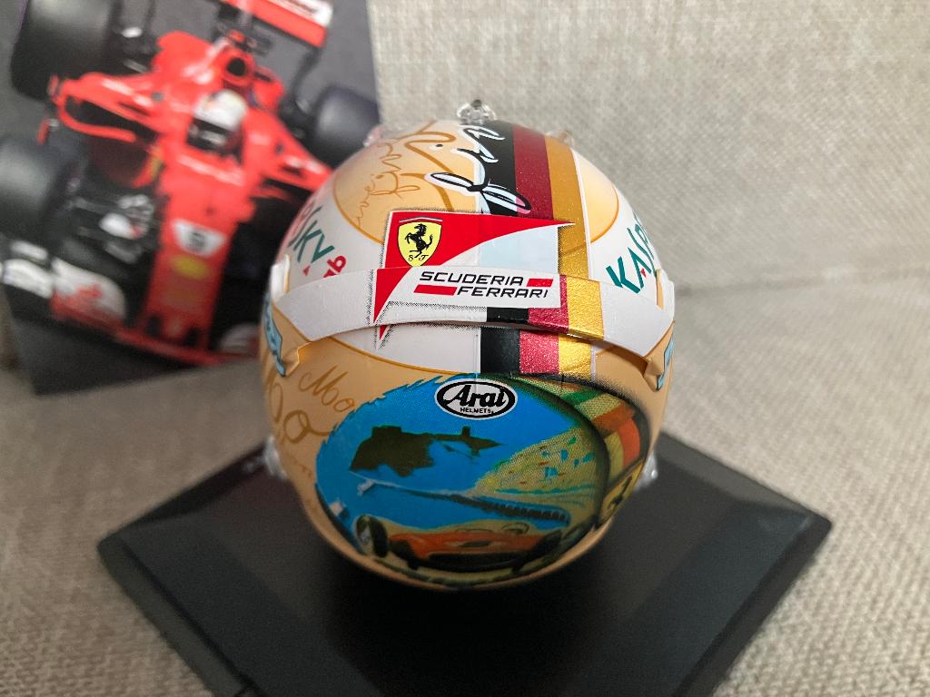 ✅ Sebastian Vettel 1:5 helm Monaco 2017 Ferrari SF70H, Ophalen of Verzenden, Nieuw, Formule 1