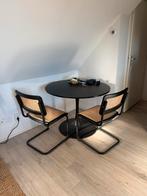 Zwarte ronde eettafel met twee stoelen, Gebruikt, Rond, Tot twee personen, Metaal