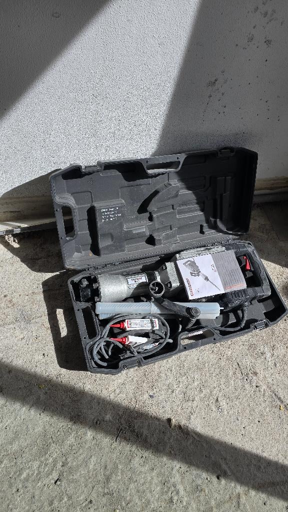 Pattfield breekhamer, Diensten en Vakmensen, Slopers en Sloopwerkzaamheden, Sloopwerk binnen