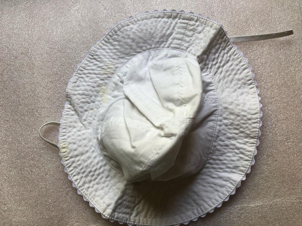 Baby / kinder hoed - diverse 2 € per stuk, Kinderen en Baby's, Babykleding | Petten en Hoeden, Meisje, Hoed, Ophalen of Verzenden