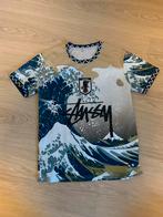 Stussy x Japan Voetbalshirt - Uniek Design, Kleding | Heren, T-shirts, Ophalen of Verzenden, Zo goed als nieuw, Maat 48/50 (M)