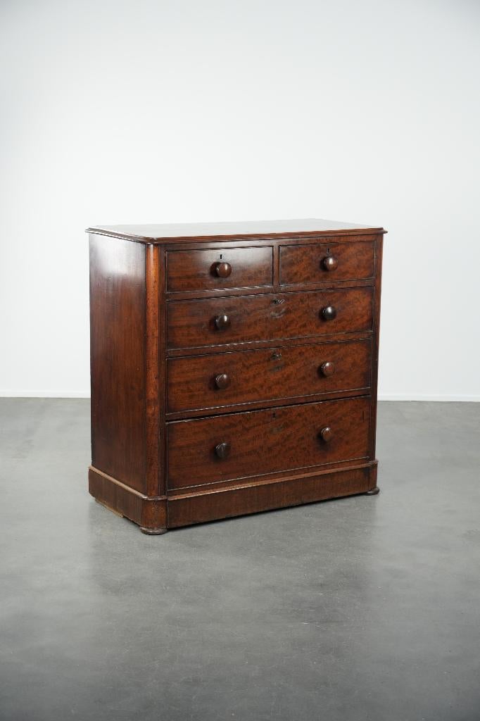 Antieke mahoniehouten Engelse ladekast uit de 19e eeuw, Ophalen