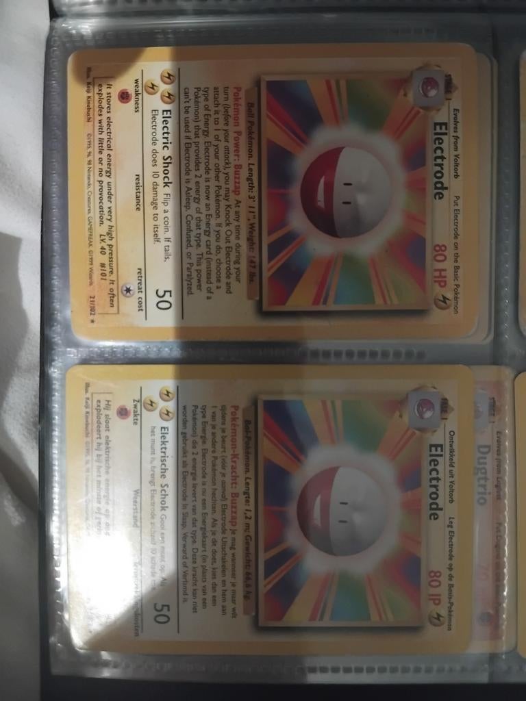 Pokémon Electrode Kaart (Base Set) - Zeldzaam!, Ophalen of Verzenden, Gebruikt, Losse kaart