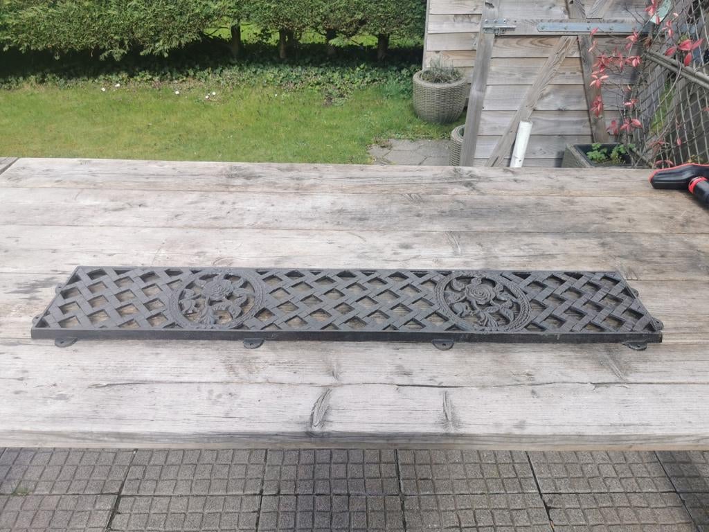Gietijzer Rooster 115 x 25, Ophalen