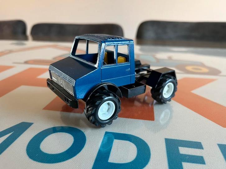 Unimog Britains verbouwd, Hobby en Vrije tijd, Modelauto's | 1:32, Zo goed als nieuw, Tractor of Landbouw, Britains, Ophalen of Verzenden