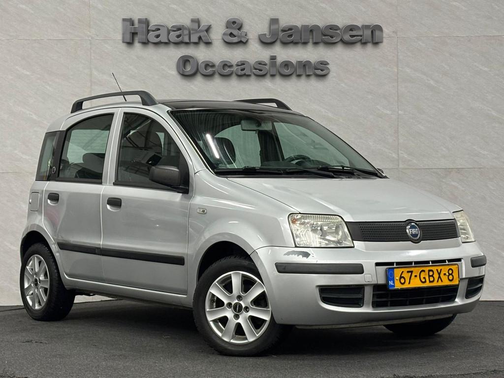 Fiat Panda 1.2 Emotion Panodak airco Onderhouden, Auto's, Fiat, Voorwielaandrijving, Gebruikt, Origineel Nederlands, Handgeschakeld