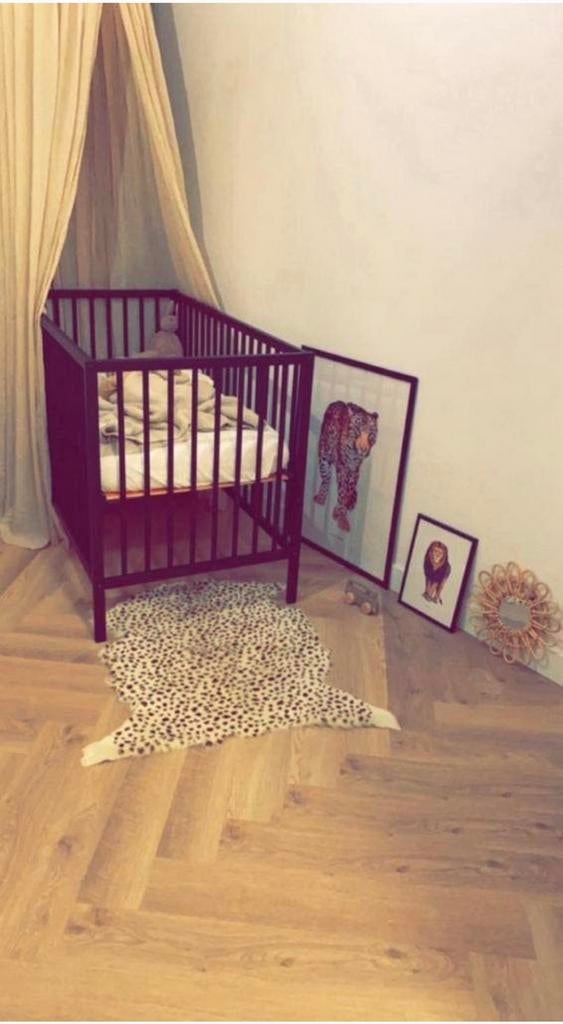 Ledikant puck babybed zwart 60 x 120 met matras, Kinderen en Baby's, Kinderkamer | Complete kinderkamers, Ophalen of Verzenden