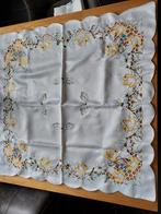 PAAS Tafelkleed Vierkant (figuren) wit- geel- groen, Diversen, Pasen, Ophalen