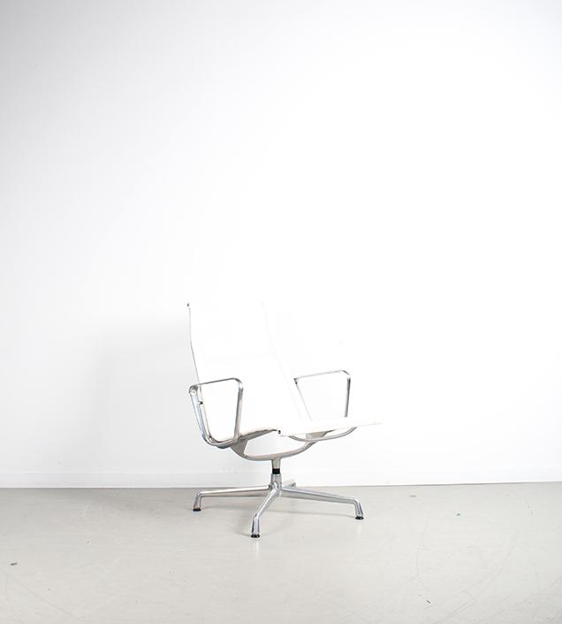 2x Vitra Eames Ea 116 fauteuil  Wit Netweave Gepolijst frame, Niet ingevuld, Twee, Wit, Niet ingevuld