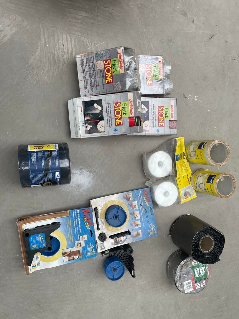 Diverse bouwmaterialen: EPDM, nadenband, decorlak, etc., Ophalen of Verzenden, Nieuw, Overige kleuren, Lak