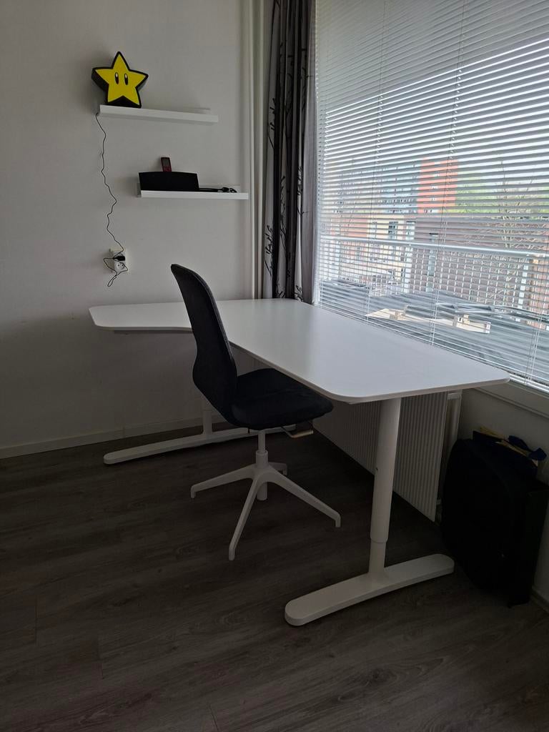 Hoekbureau Ikea, Huis en Inrichting, Bureaus, Ophalen, 160 cm, Hout, Kabelgoot