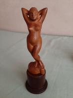sculptuur hout,naakte vrouw, Antiek en Kunst, Kunst | Beelden en Houtsnijwerken, Ophalen of Verzenden