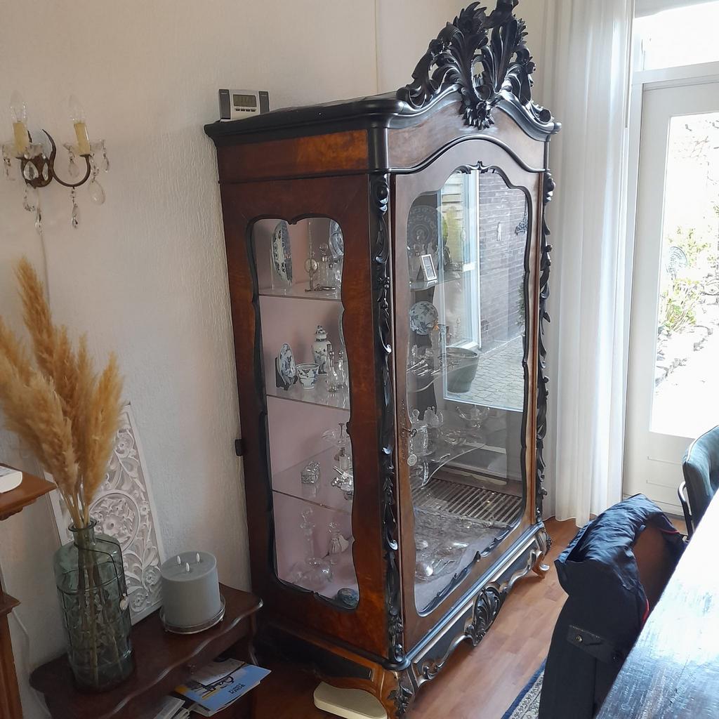 Porseleinkast met glazen planken, Ophalen, Gebruikt, 50 tot 100 cm, 150 tot 200 cm