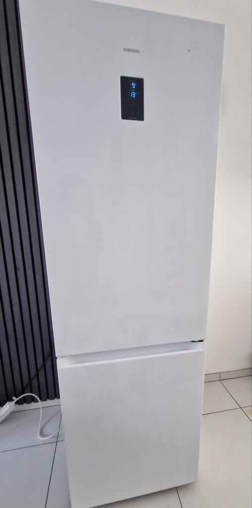6 mnd oud, nieuwe Samsung koelkast met vriezer, Witgoed en Apparatuur, Koelkasten en IJskasten, Ophalen of Verzenden