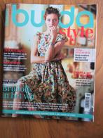 Burda maart 2013 bruiloft in het wit, Ophalen of Verzenden, Zo goed als nieuw, Vrouw, Burda