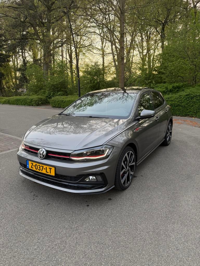 Volkswagen Polo 2.0 TSI 200pk 6-DSG 2020 Grijs, 4 cilinders, 1984 cc, 1200 kg, Particulier