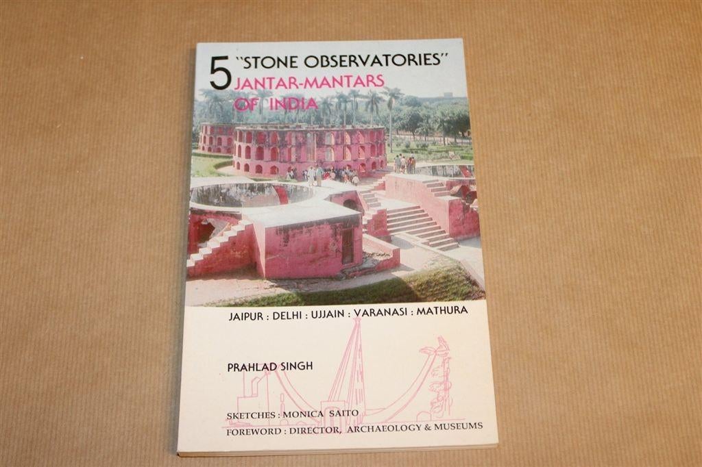 Jantar-Mantars of India — Sterrenobservatoria India, Ophalen of Verzenden, Gelezen, Azië